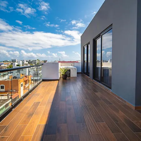 501Ph - Spacious Apartment In The Center, Only 10 Minutes Walking Distance To The Beaches